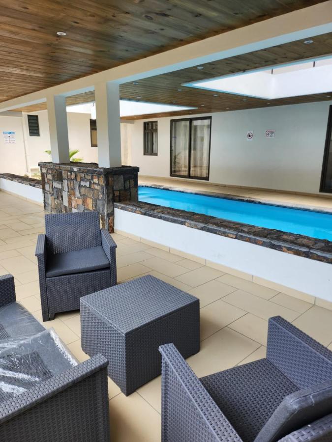 Appart T2 Piscine Et Fitness Grand Baie Exteriör bild